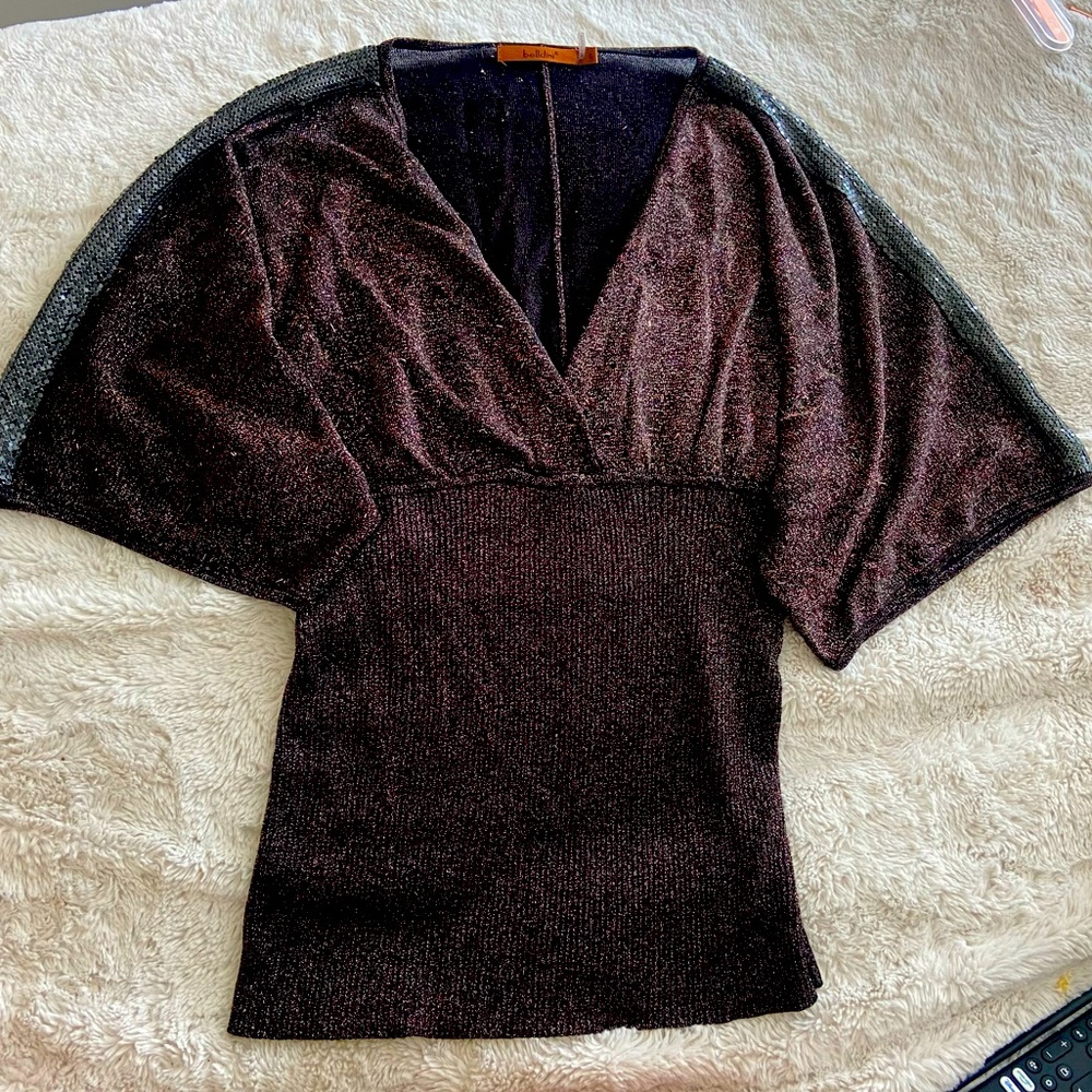 Sparkly loose sleeve top